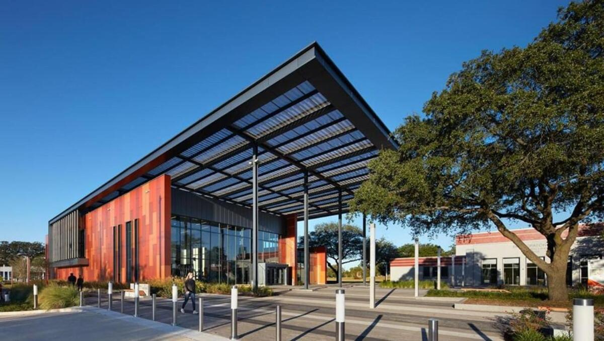 Modern 3bd Retreat I Near Hotspots I Sleeps 12 *