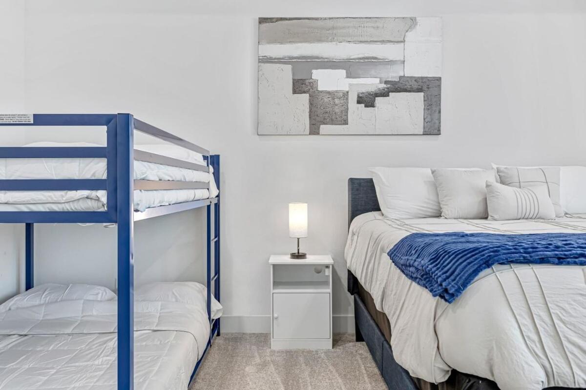 Modern 3bd Retreat I Near Hotspots I Sleeps 12 Houston